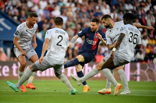 角田裕毅：我还没结束，失去席位不会阻止我成为最优秀的车手